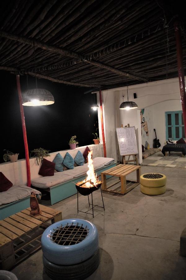 Albergue Moustache Khajurāho Exterior foto