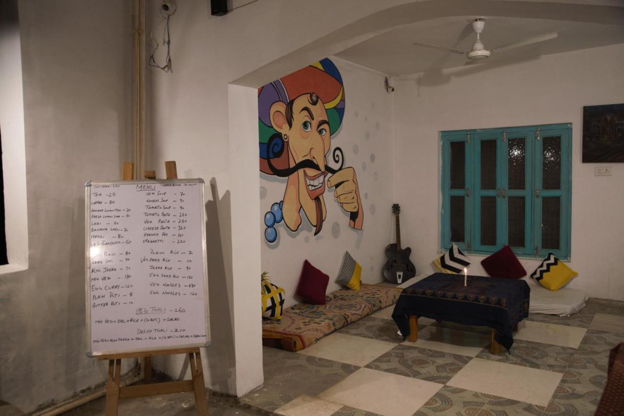 Albergue Moustache Khajurāho Exterior foto