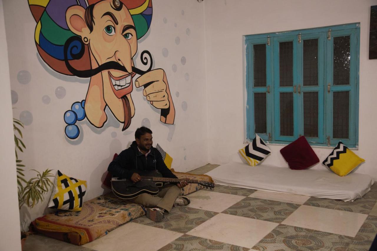 Albergue Moustache Khajurāho Exterior foto