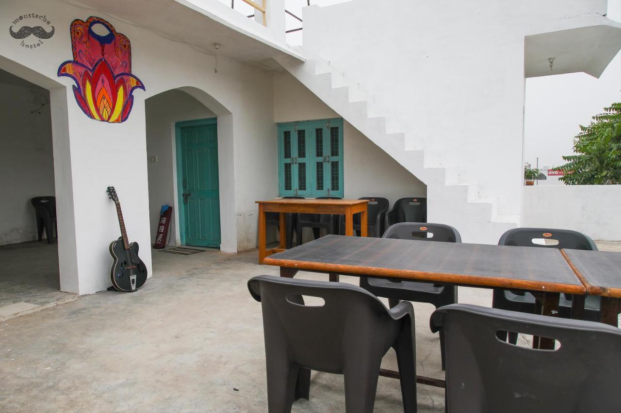 Albergue Moustache Khajurāho Exterior foto